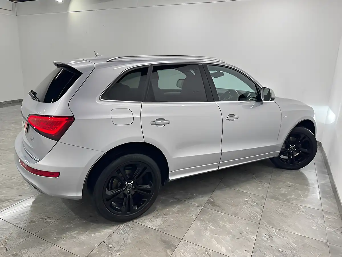 Used 2015 Audi Q5 S Line Plus Silver - Interior and Exterior details 8