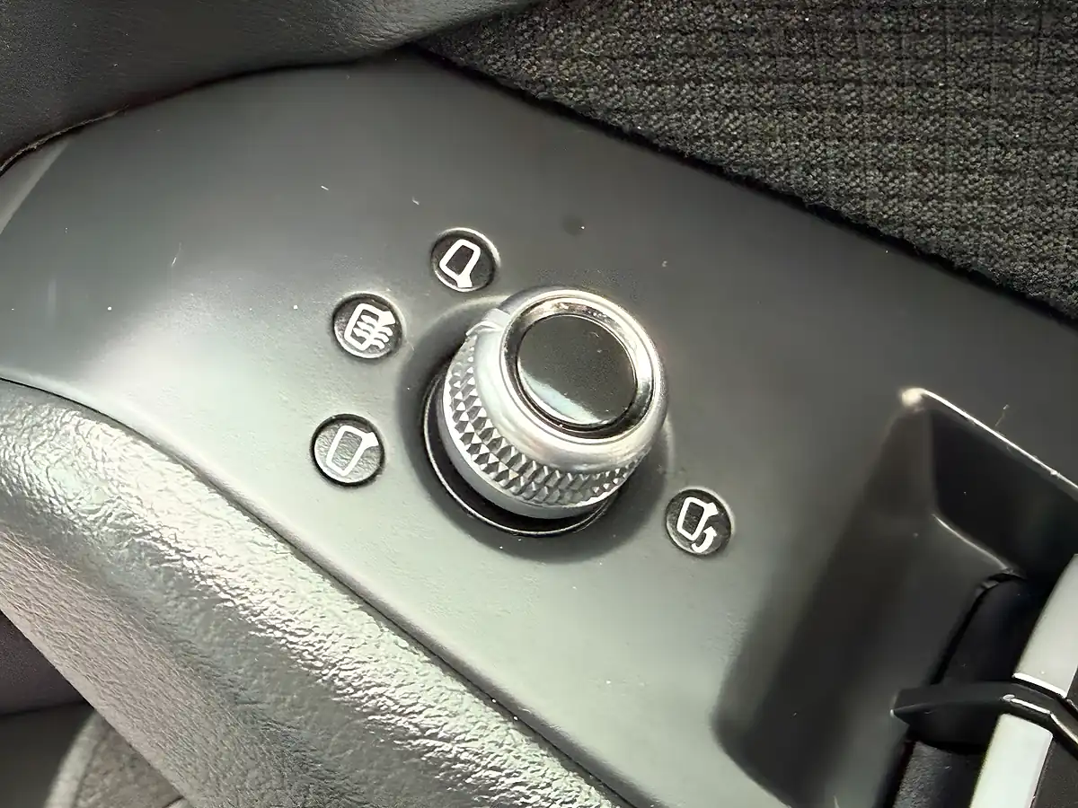 Used 2015 Audi Q5 S Line Plus White - Interior and Exterior details 18