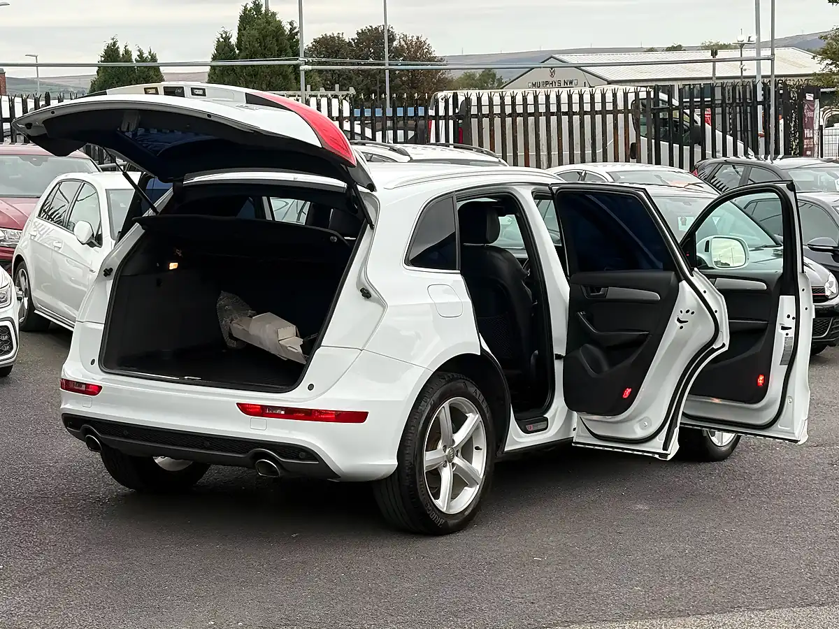 Used 2015 Audi Q5 S Line Plus White - Interior and Exterior details 2
