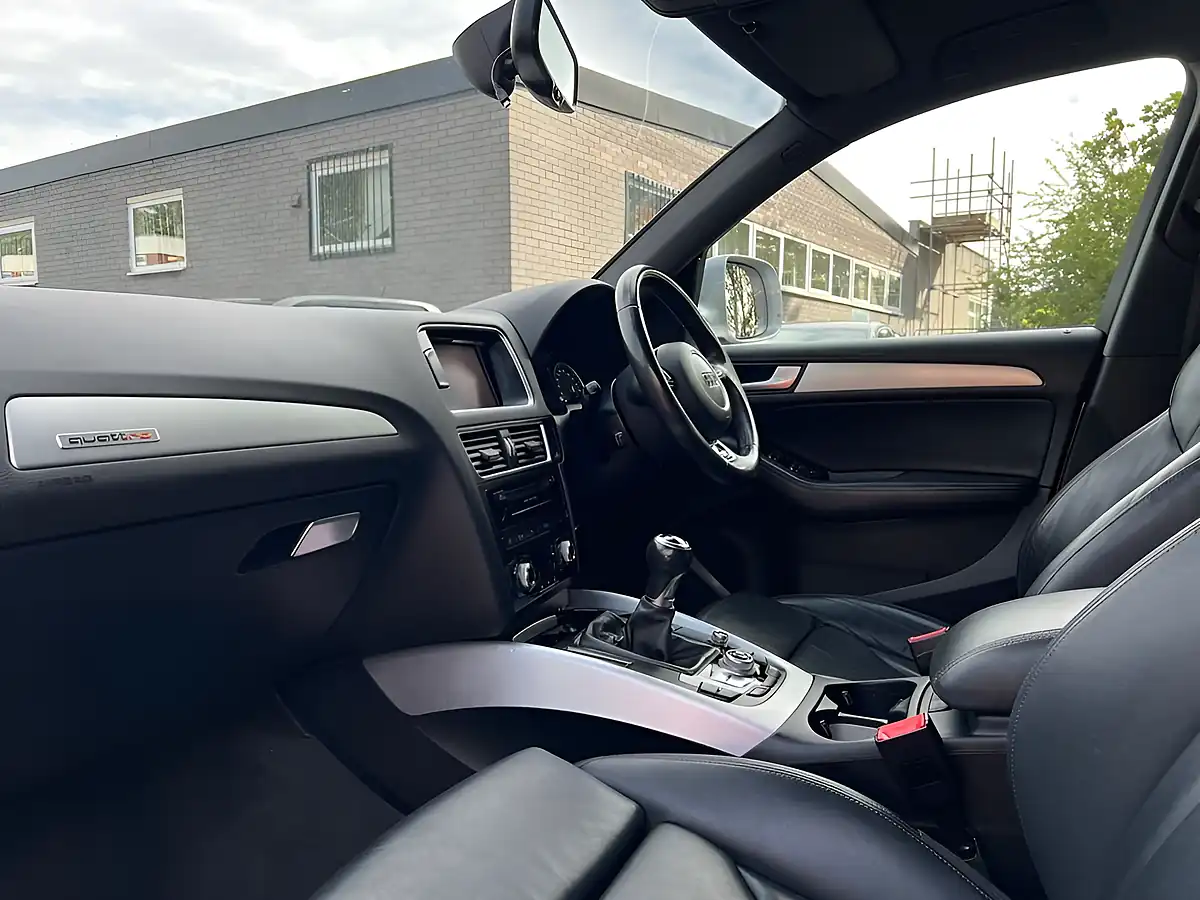 Used 2015 Audi Q5 S Line Silver - Interior and Exterior details 11