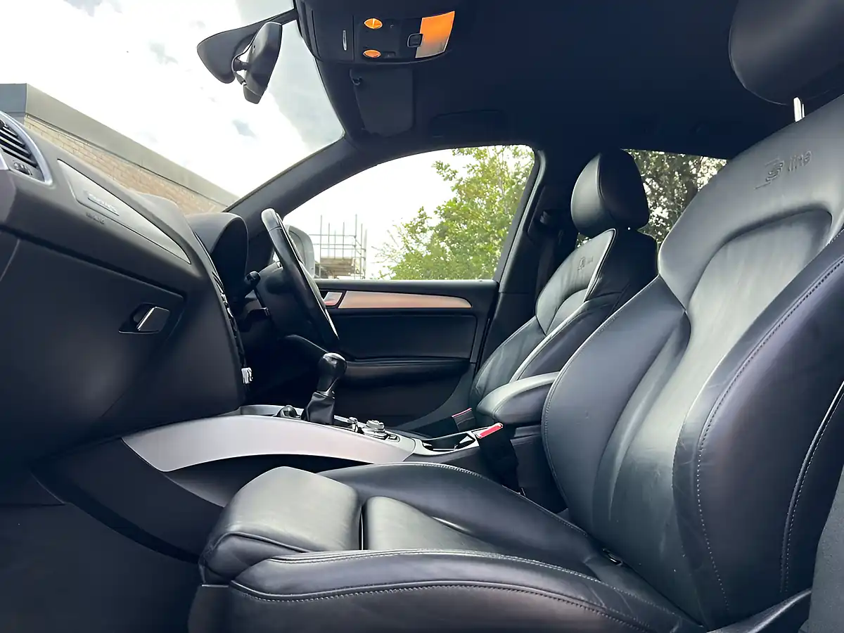 Used 2015 Audi Q5 S Line Silver - Interior and Exterior details 12