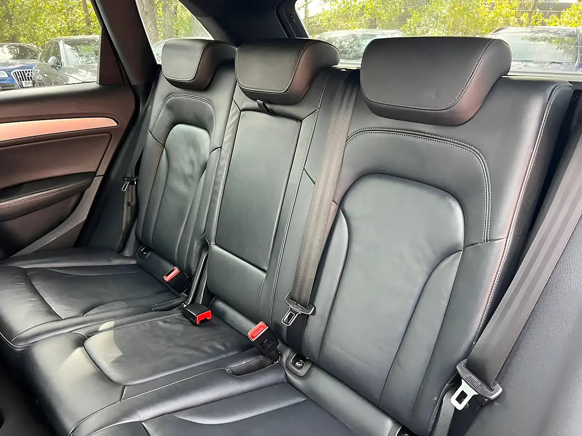 Used 2015 Audi Q5 S Line Silver - Interior and Exterior details 14
