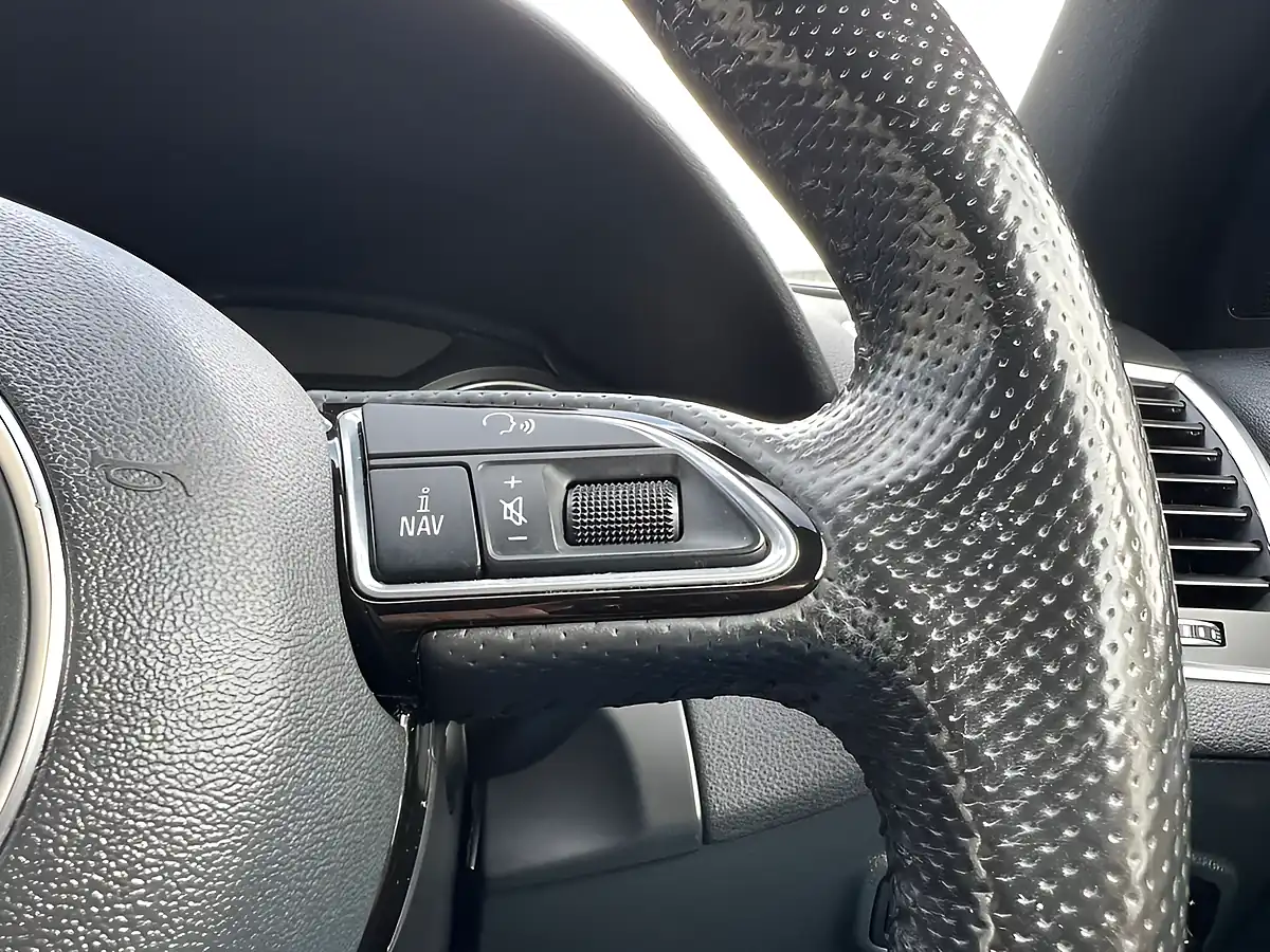 Used 2015 Audi Q5 S Line Silver - Interior and Exterior details 20