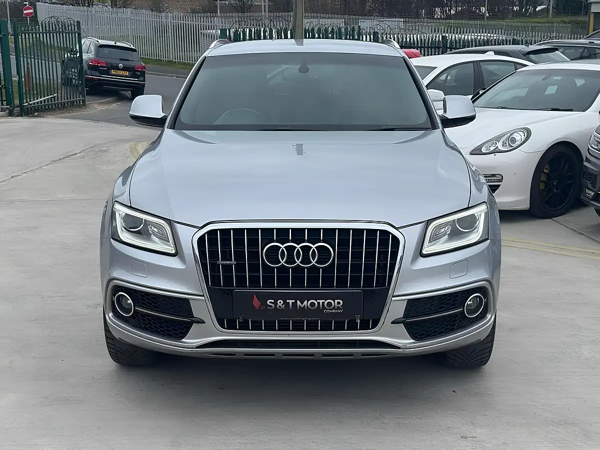 Used 2015 Audi Q5 S Line Silver - Interior and Exterior details 2