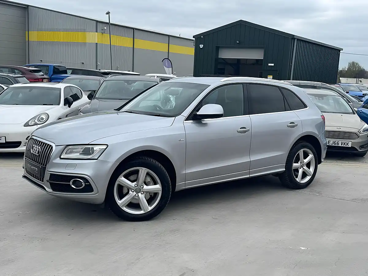 Used 2015 Audi Q5 S Line Silver - Interior and Exterior details 3