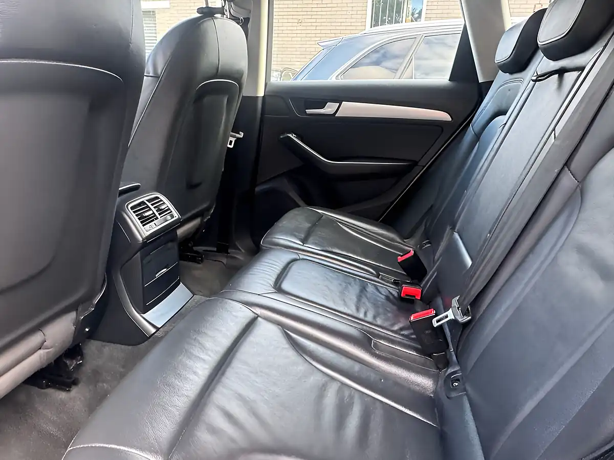 Used 2015 Audi Q5 Se White - Interior and Exterior details 13