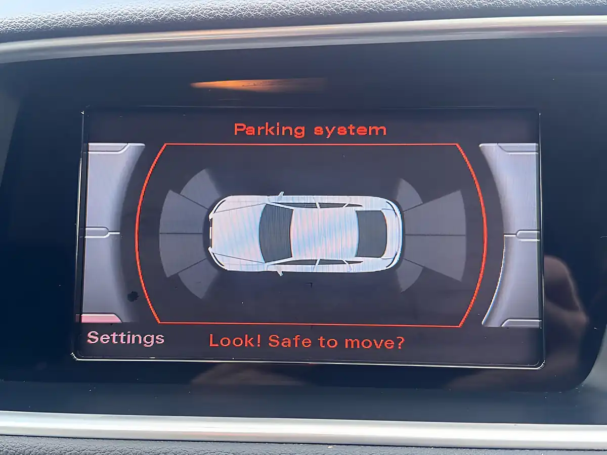 Used 2015 Audi Q5 Se White - Interior and Exterior details 15