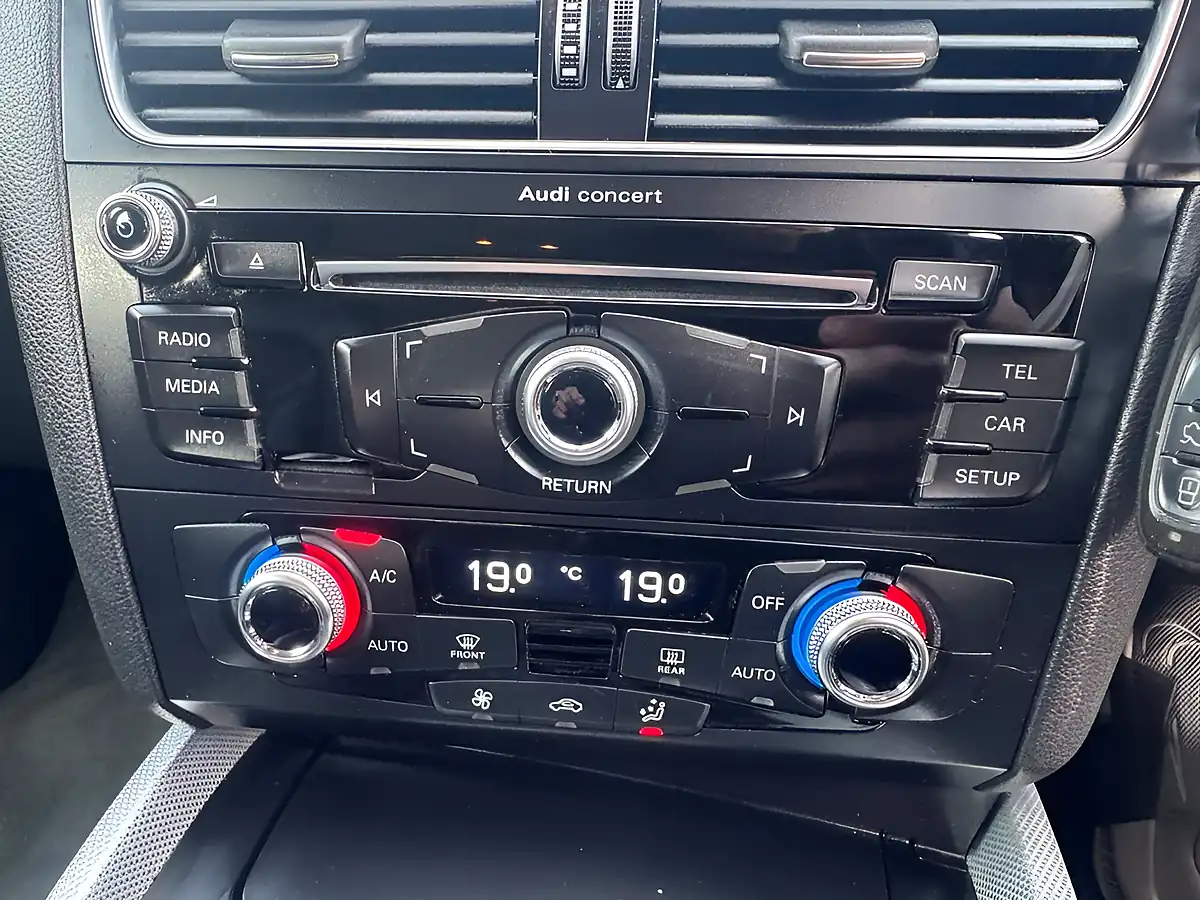 Used 2015 Audi Q5 Se White - Interior and Exterior details 19