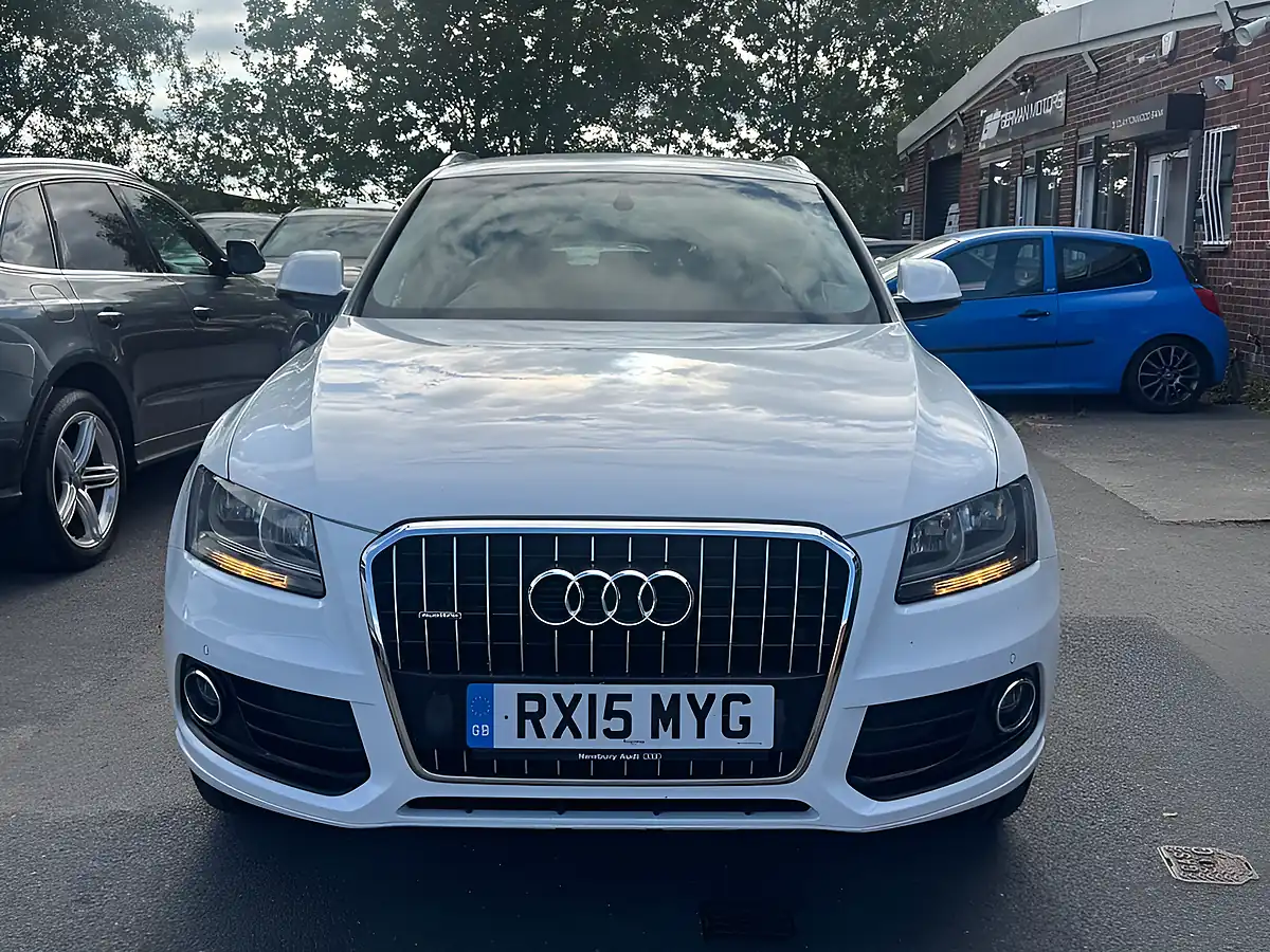 Used 2015 Audi Q5 Se White - Interior and Exterior details 8
