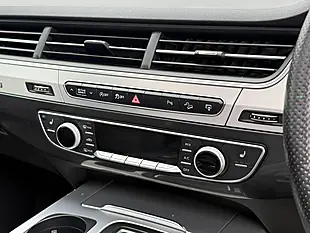 Used 2015 Audi Q7 S Line Blue - Interior and Exterior details 14