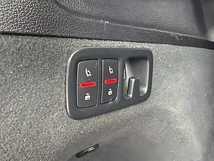 Used 2015 Audi Q7 S Line Blue - Interior and Exterior details 15