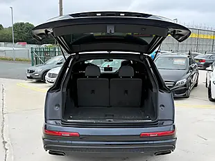 Used 2015 Audi Q7 S Line Blue - Interior and Exterior details 17