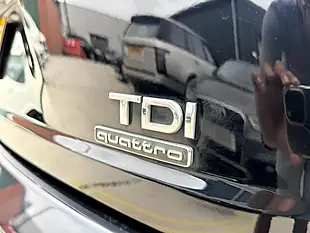 Used 2015 Audi Q7 S Line Blue - Interior and Exterior details 19