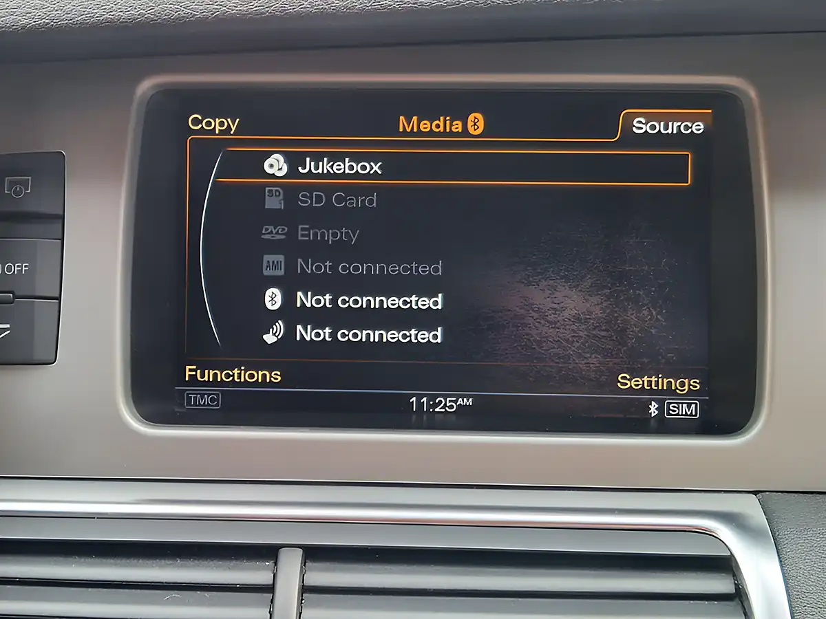 Used 2015 Audi Q7 S Line Sport Edition Grey - Interior and Exterior details 18