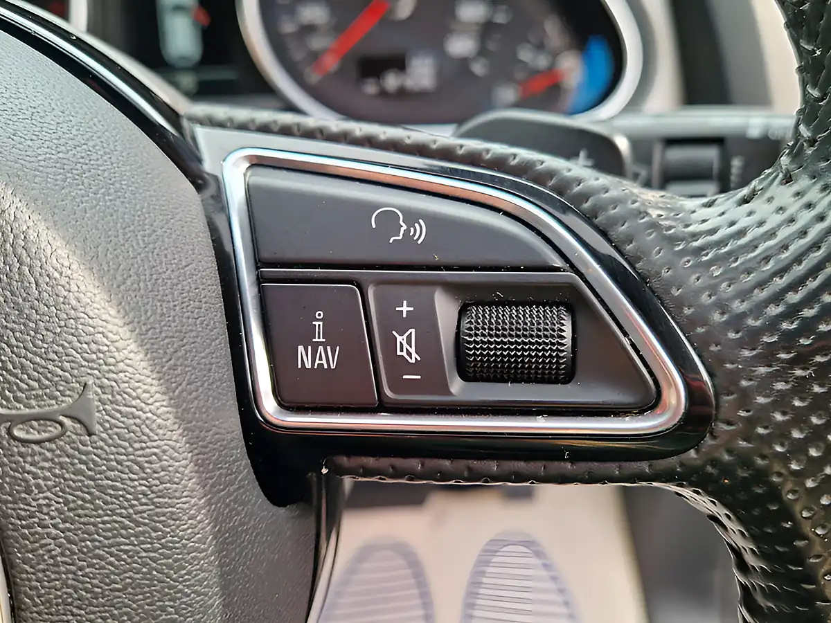 Used 2015 Audi Q7 S Line Sport Edition Grey - Interior and Exterior details 19