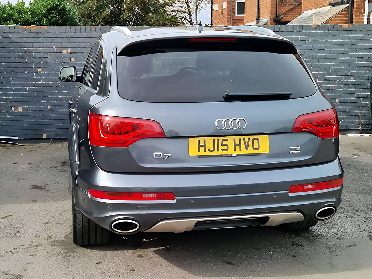 Used 2015 Audi Q7 S Line Sport Edition Grey - Interior and Exterior details 8