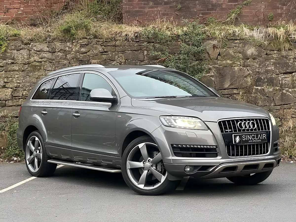 Used 2015 Audi Q7 S Line Style Edition Grey - Front View