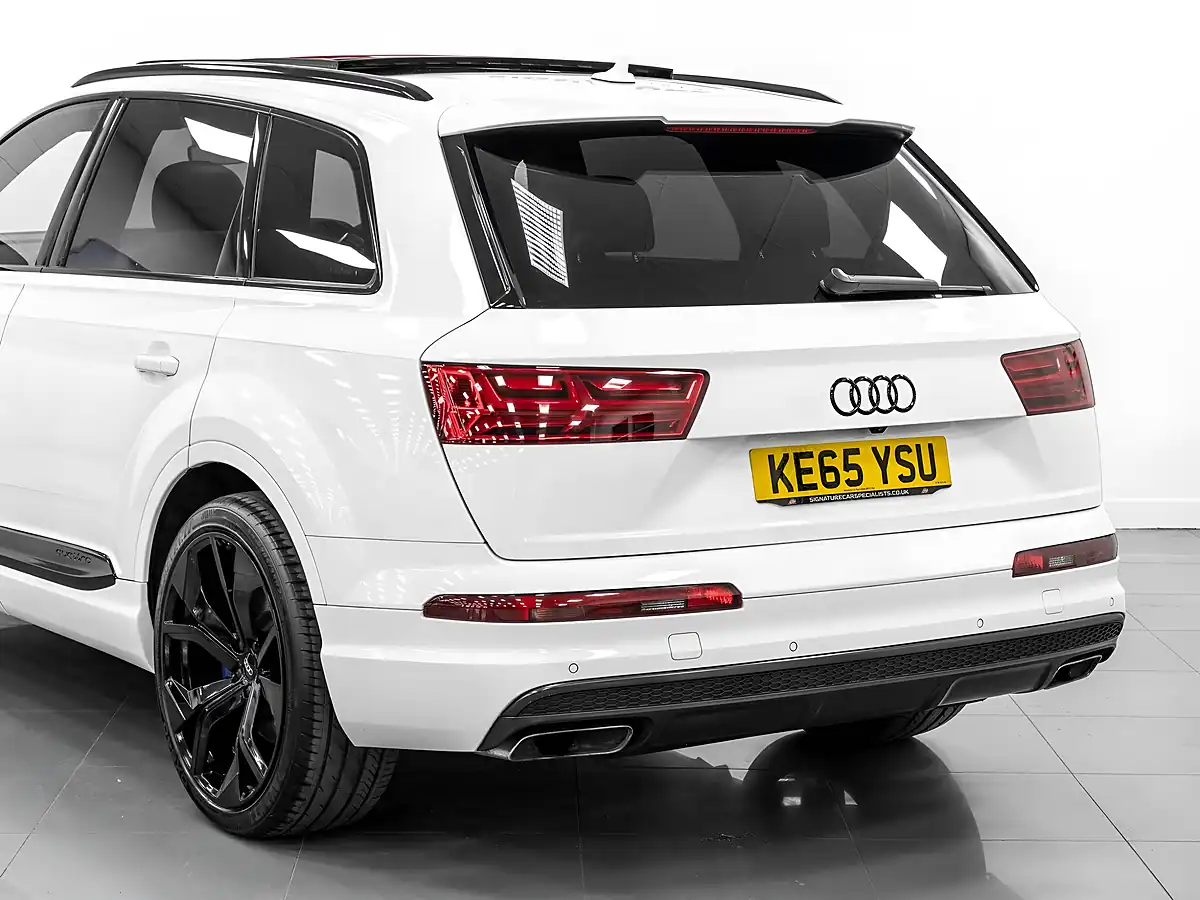 Used 2015 Audi Q7 S Line White - Interior and Exterior details 10