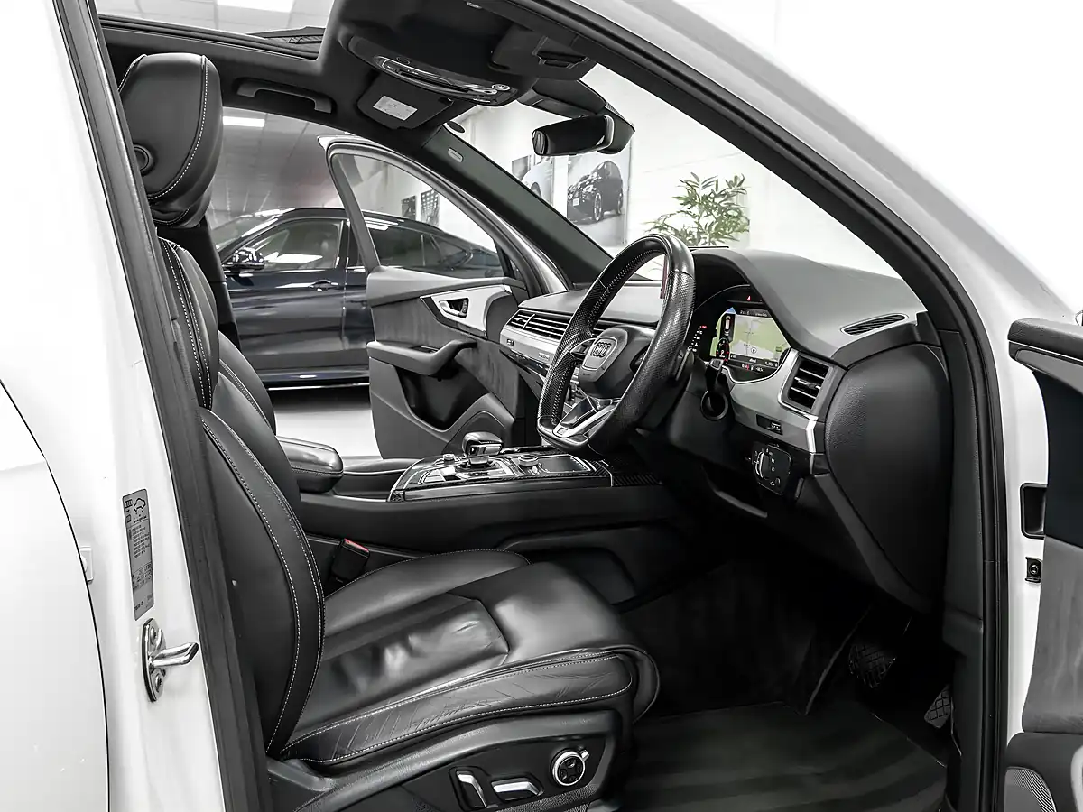 Used 2015 Audi Q7 S Line White - Interior and Exterior details 15