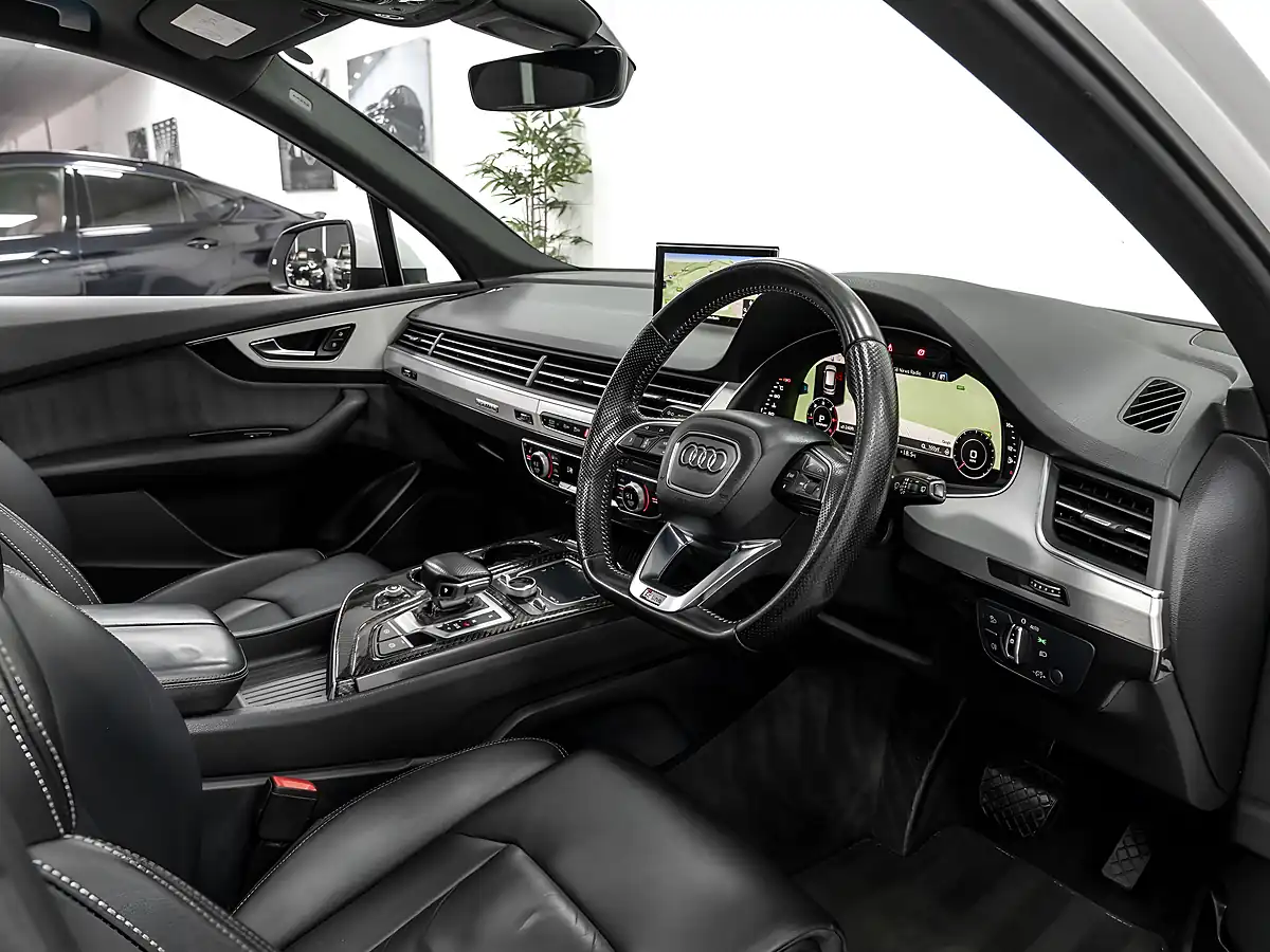 Used 2015 Audi Q7 S Line White - Interior and Exterior details 18