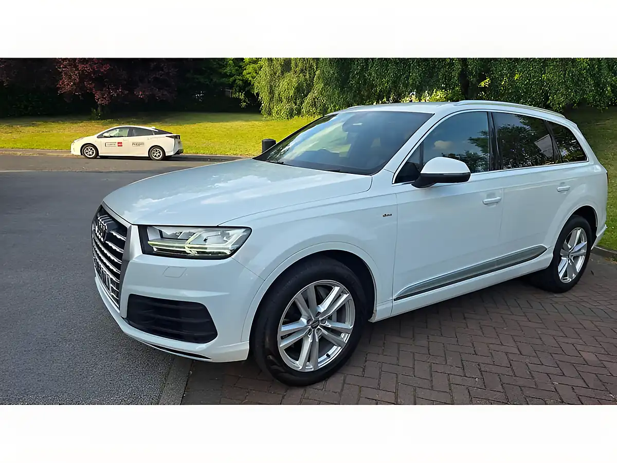 Used 2015 Audi Q7 S Line White - Interior and Exterior details 12