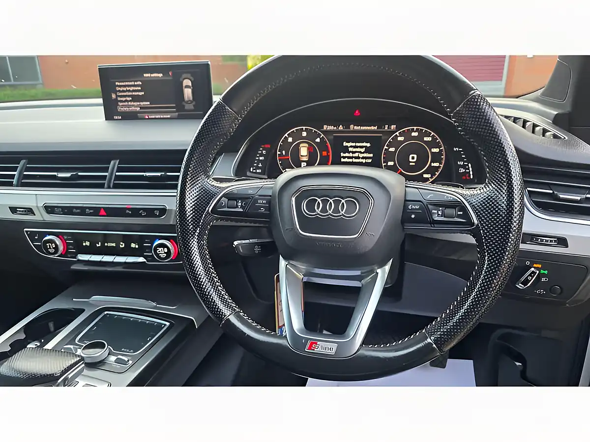 Used 2015 Audi Q7 S Line White - Interior and Exterior details 14