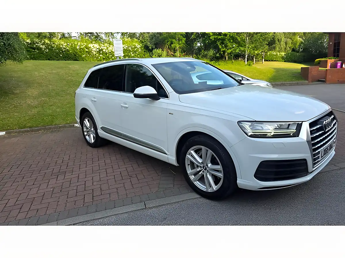 Used 2015 Audi Q7 S Line White - Interior and Exterior details 5