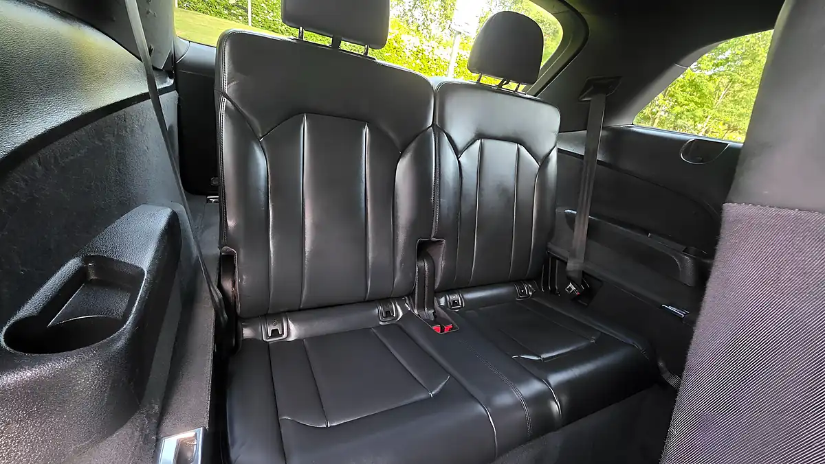 Used 2015 Audi Q7 S Line White - Interior and Exterior details 18