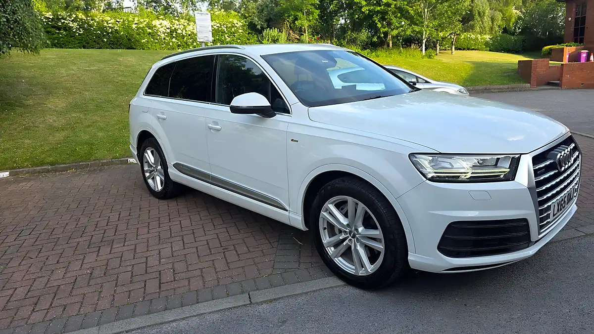 Used 2015 Audi Q7 S Line White - Interior and Exterior details 6