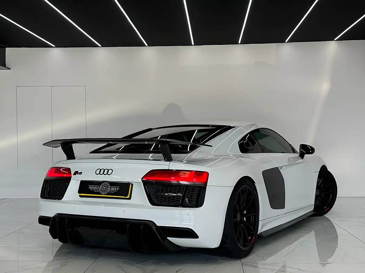Used 2015 Audi R8 Plus White - Interior and Exterior details 5