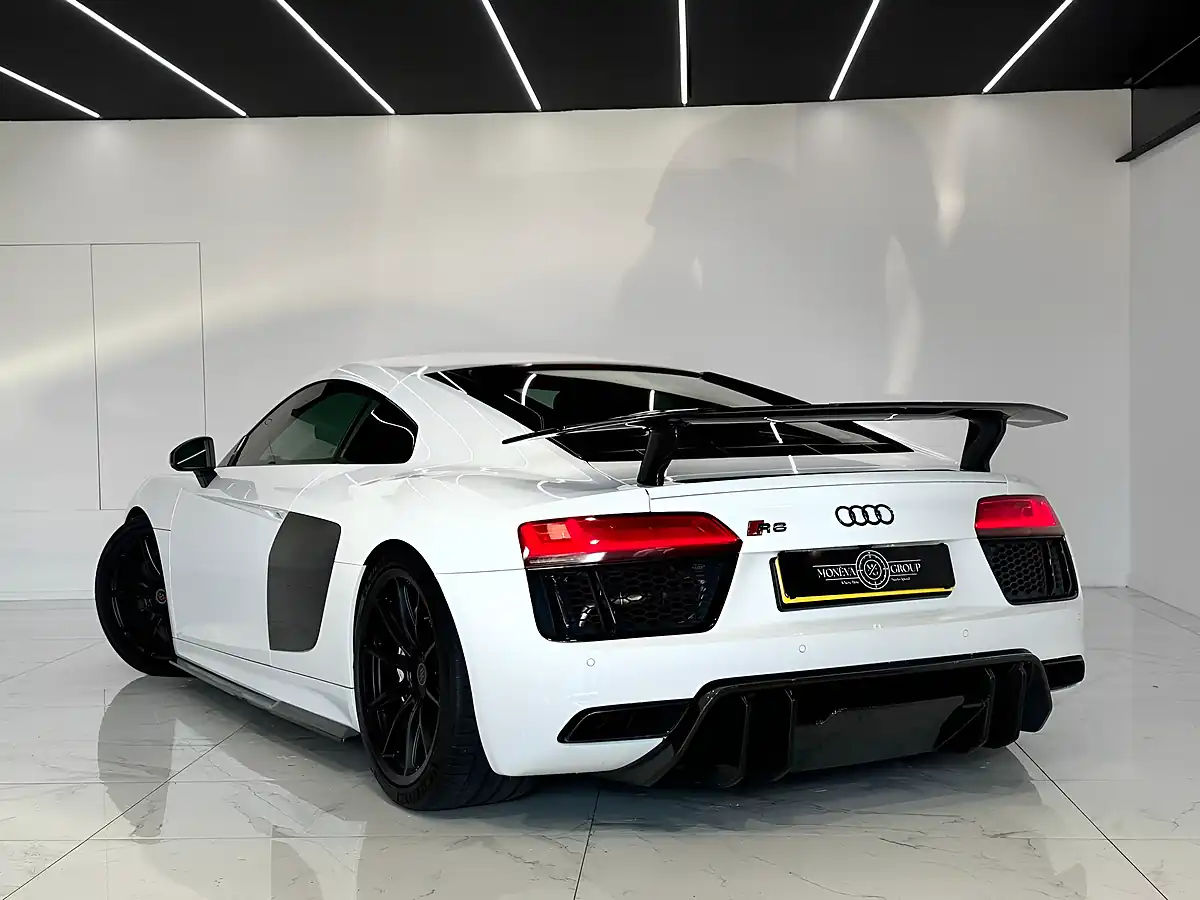 Used 2015 Audi R8 Plus White - Interior and Exterior details 6