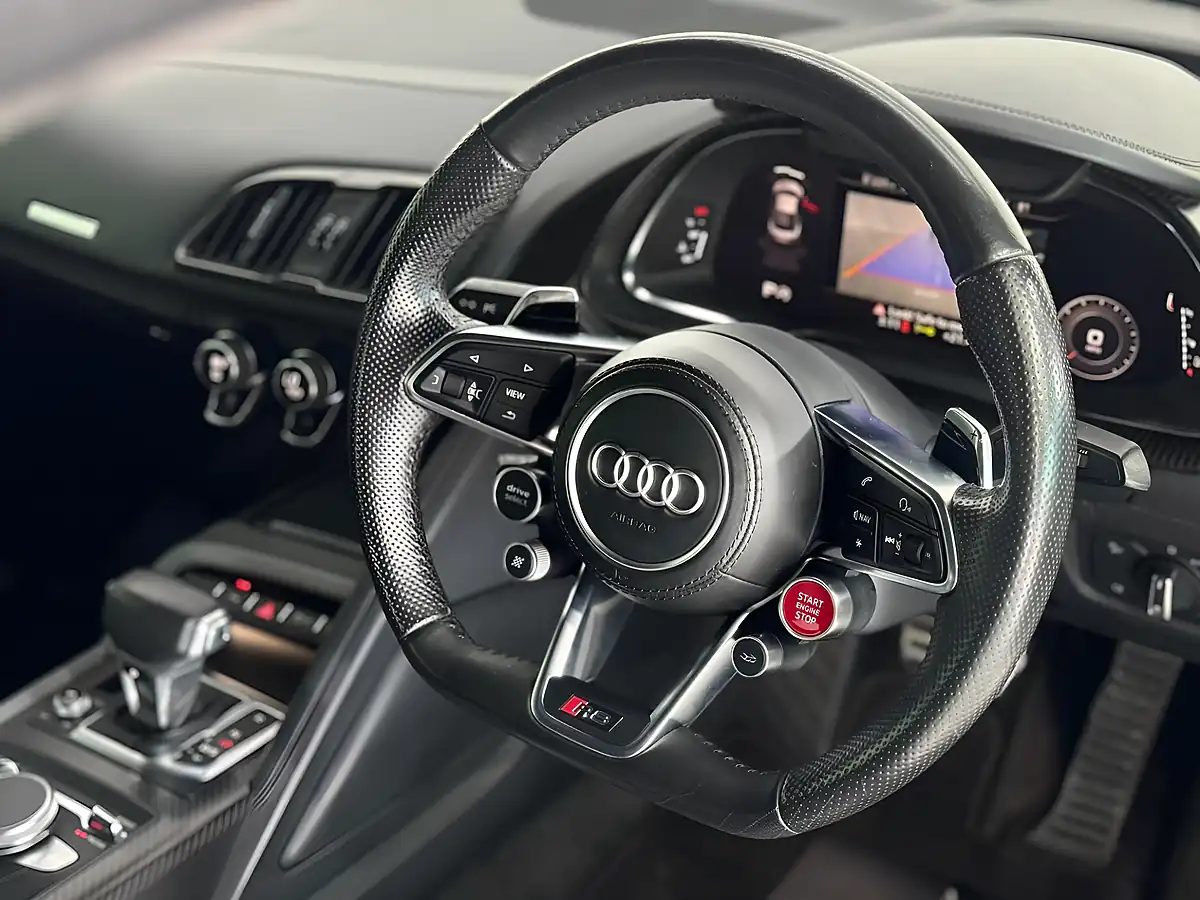 Used 2015 Audi R8 Plus White - Interior and Exterior details 7