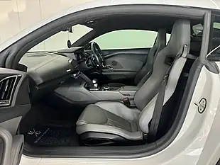Used 2015 Audi R8 Plus White - Interior and Exterior details 9