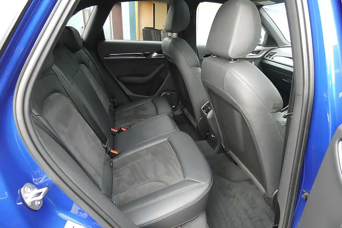 Used 2015 Audi RS Q3 Blue - Interior and Exterior details 18