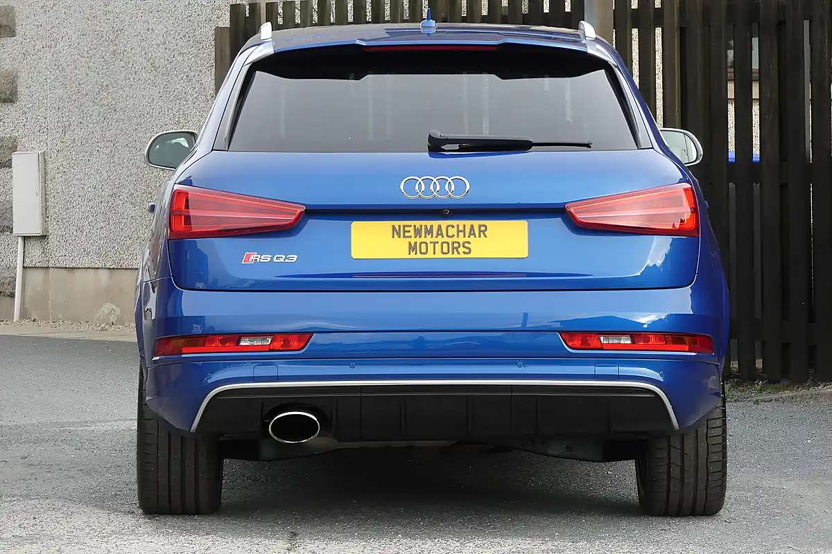 Used 2015 Audi RS Q3 Blue - Interior and Exterior details 3