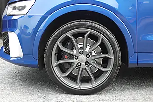 Used 2015 Audi RS Q3 Blue - Interior and Exterior details 6
