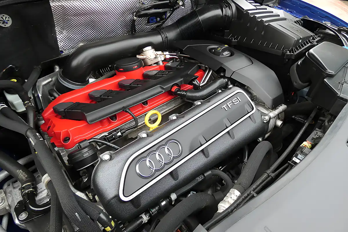 Used 2015 Audi RS Q3 Blue - Interior and Exterior details 8