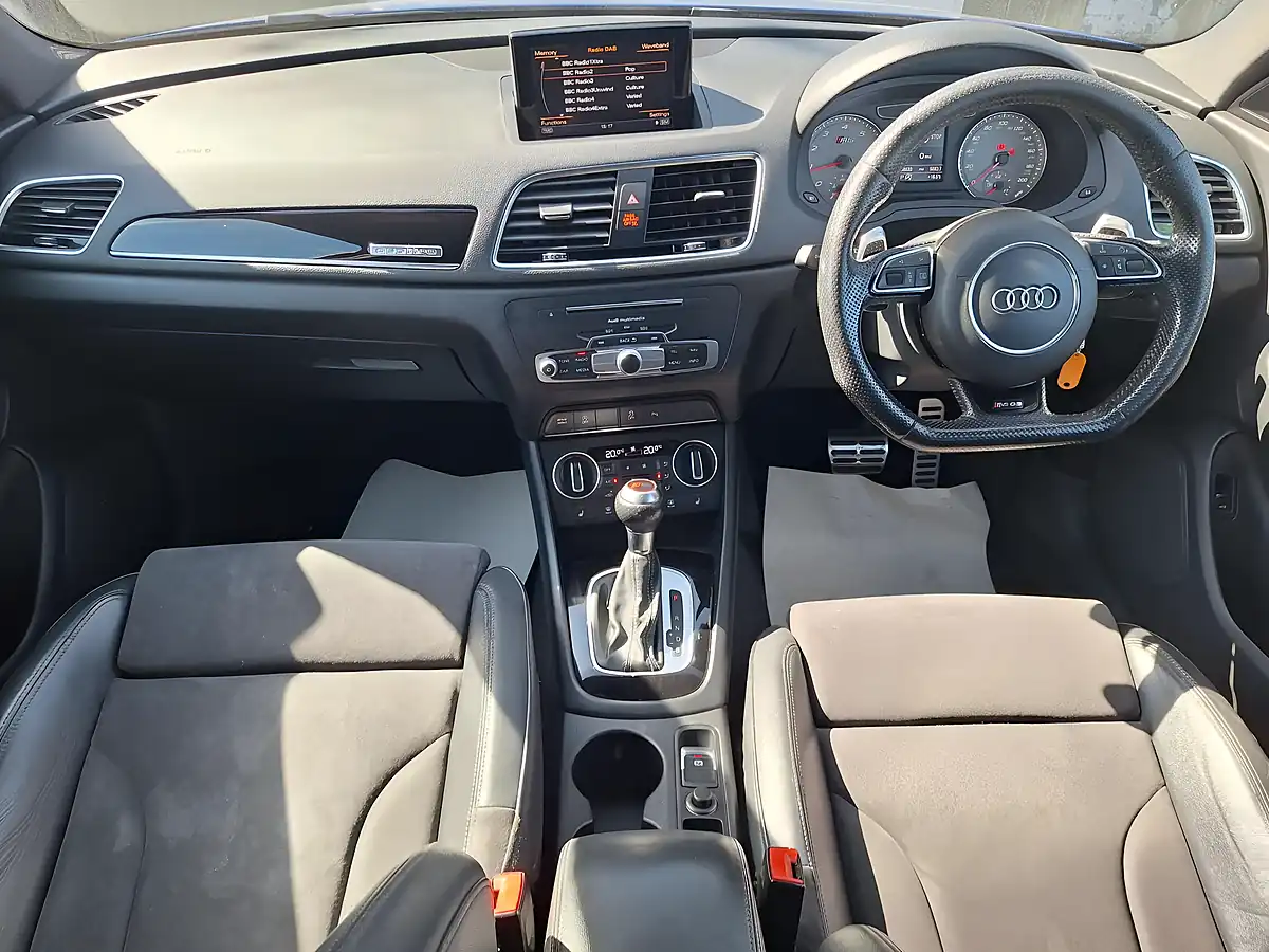 Used 2015 Audi RS Q3 S Tronic Blue - Interior and Exterior details 10