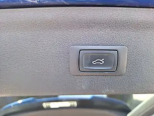 Used 2015 Audi RS Q3 S Tronic Blue - Interior and Exterior details 12