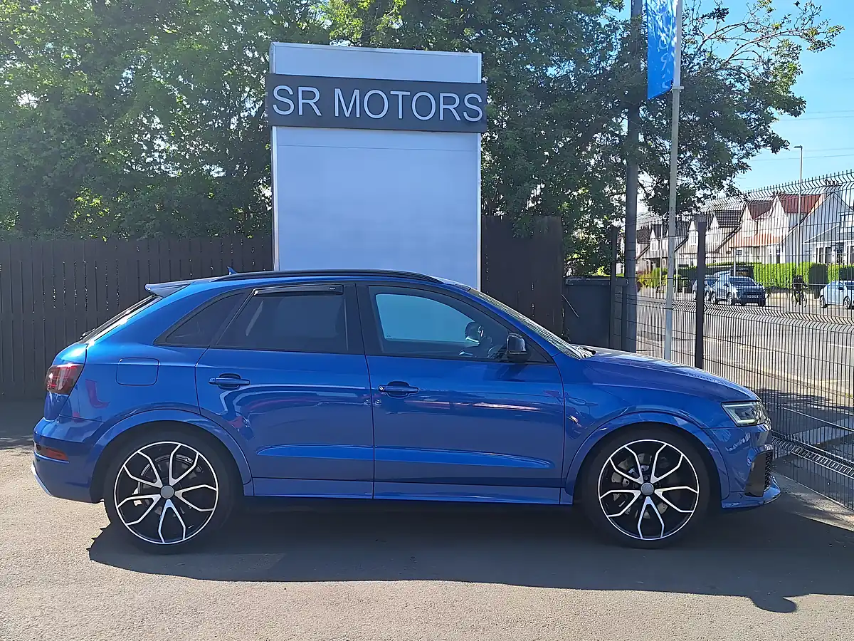 Used 2015 Audi RS Q3 S Tronic Blue - Interior and Exterior details 6