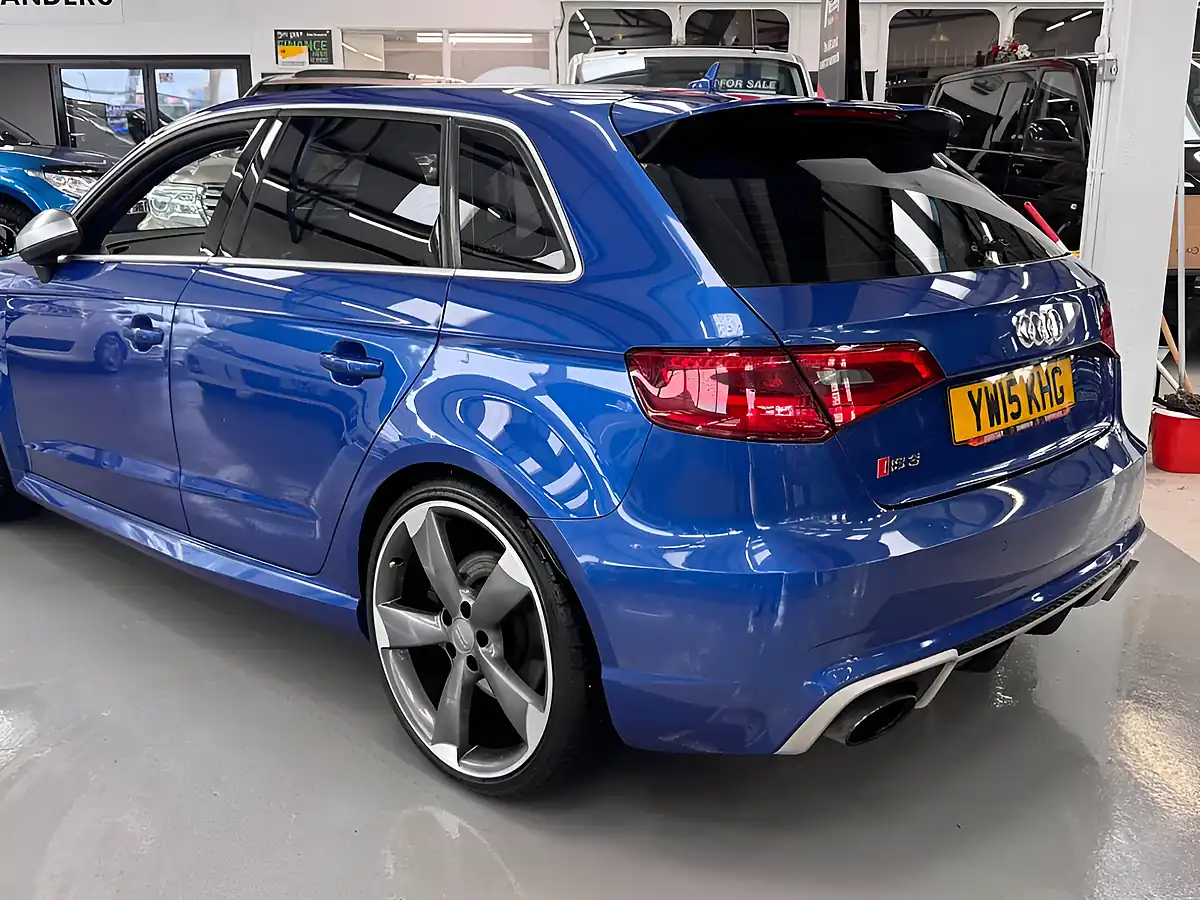 Used 2015 Audi RS3 Sportback S Tronic Quattro Blue - Interior and Exterior details 4
