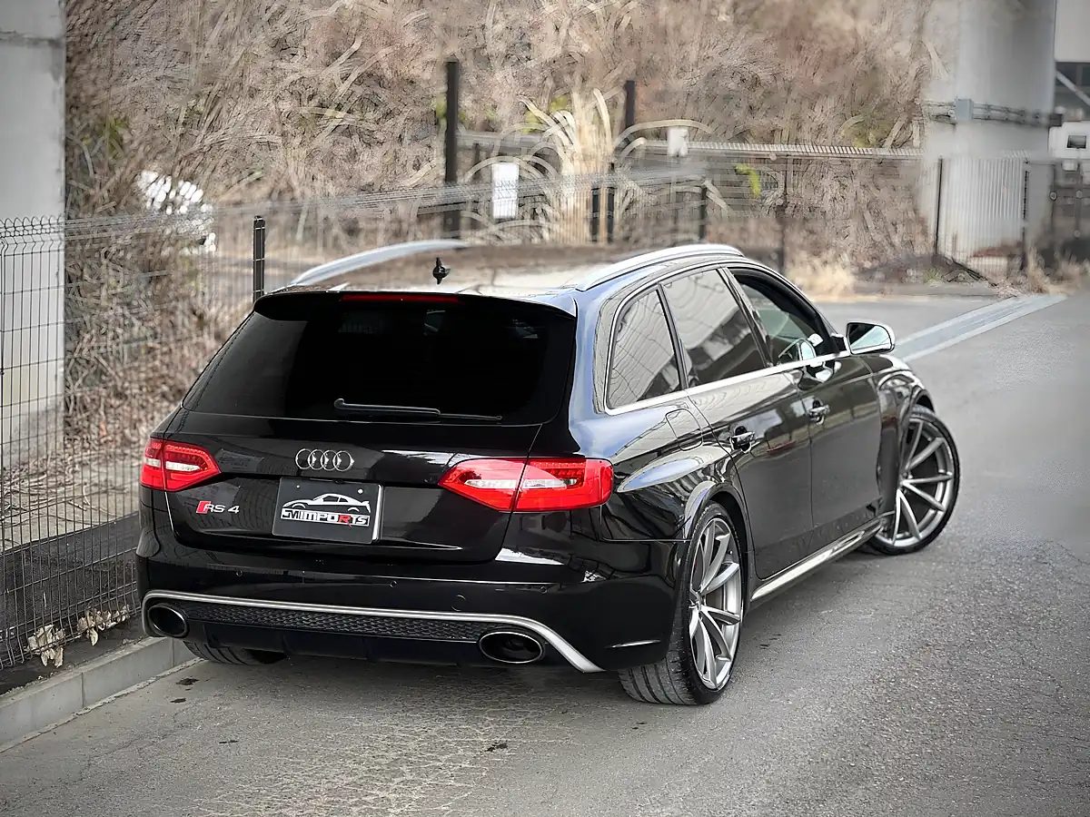 Used 2015 Audi RS4 Avant Black - Interior and Exterior details 11