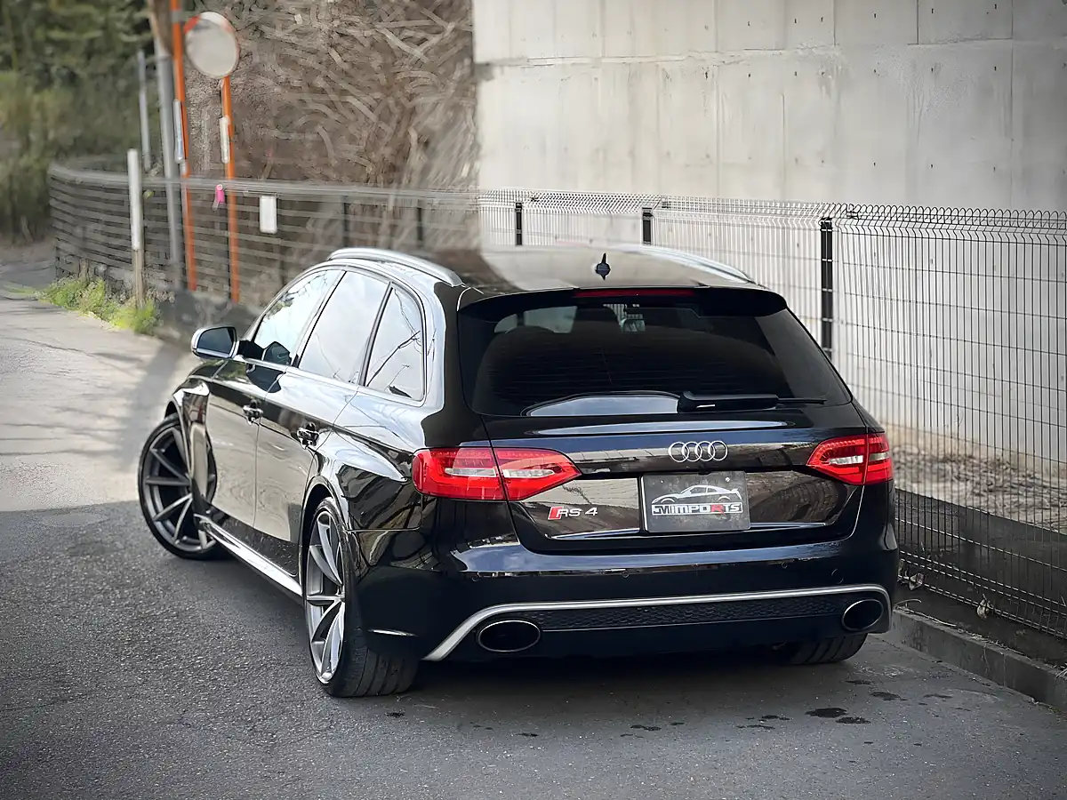 Used 2015 Audi RS4 Avant Black - Interior and Exterior details 12