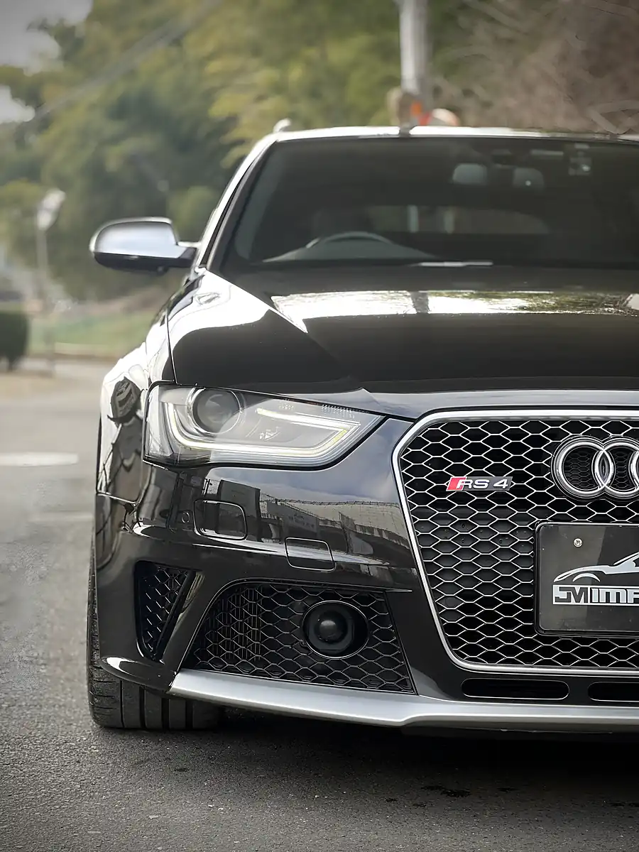 Used 2015 Audi RS4 Avant Black - Interior and Exterior details 15