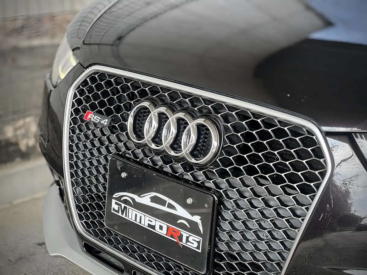 Used 2015 Audi RS4 Avant Black - Interior and Exterior details 20