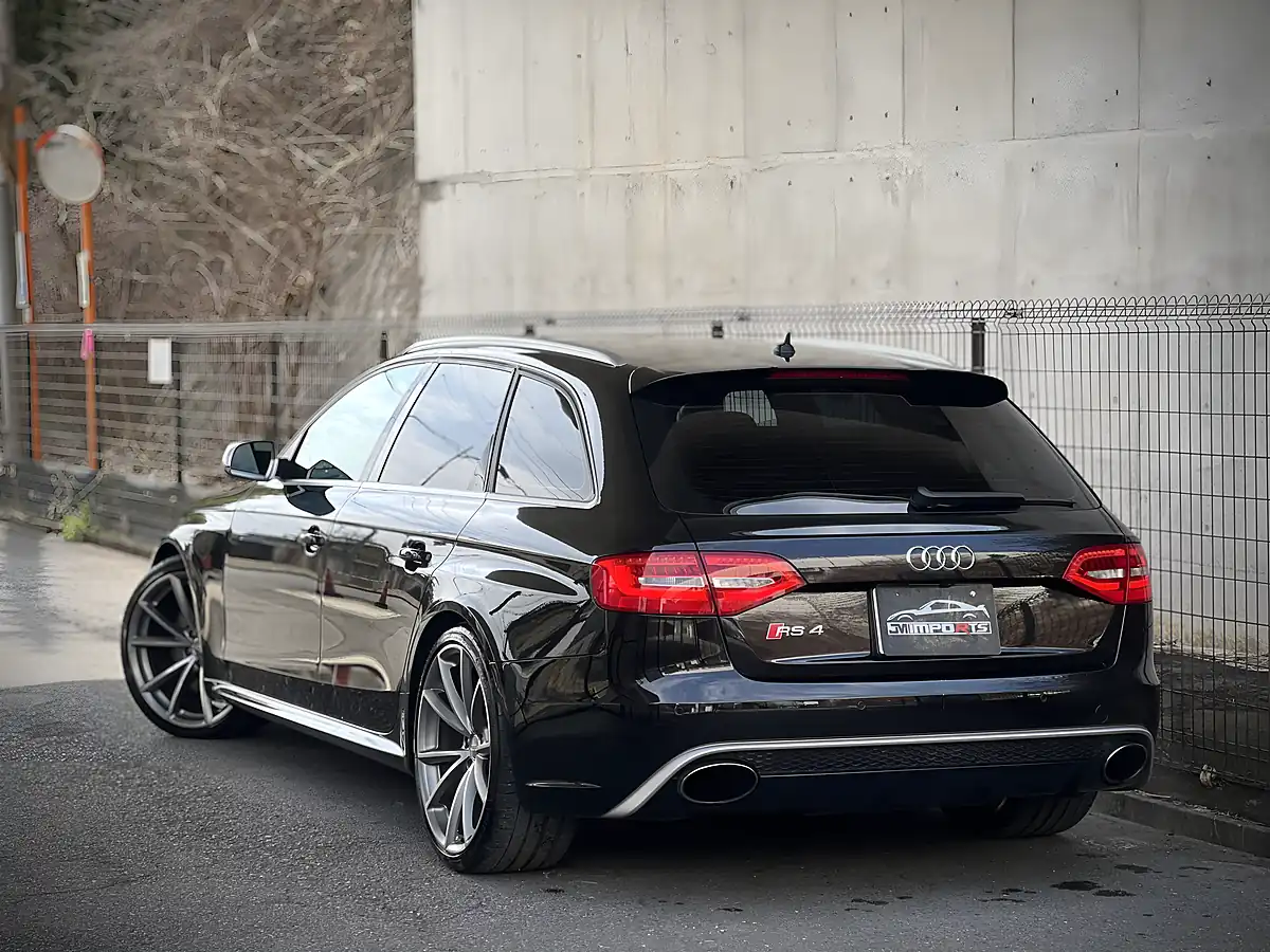 Used 2015 Audi RS4 Avant Black - Interior and Exterior details 8