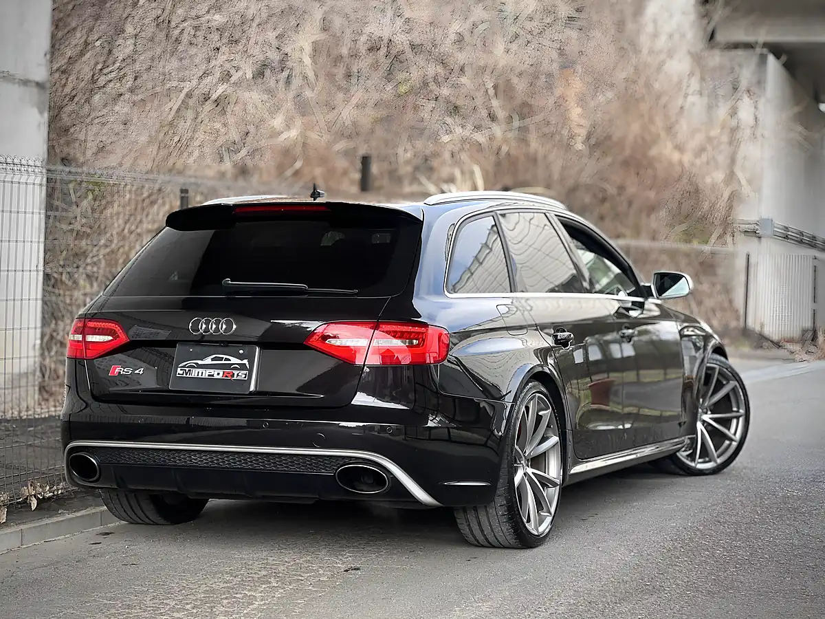 Used 2015 Audi RS4 Avant Black - Interior and Exterior details 9