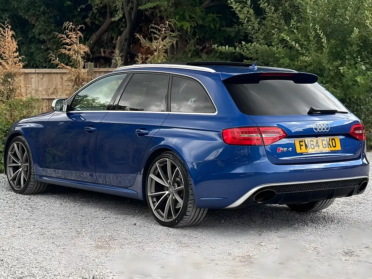 Used 2015 Audi RS4 Avant Palace Blue - Interior and Exterior details 7