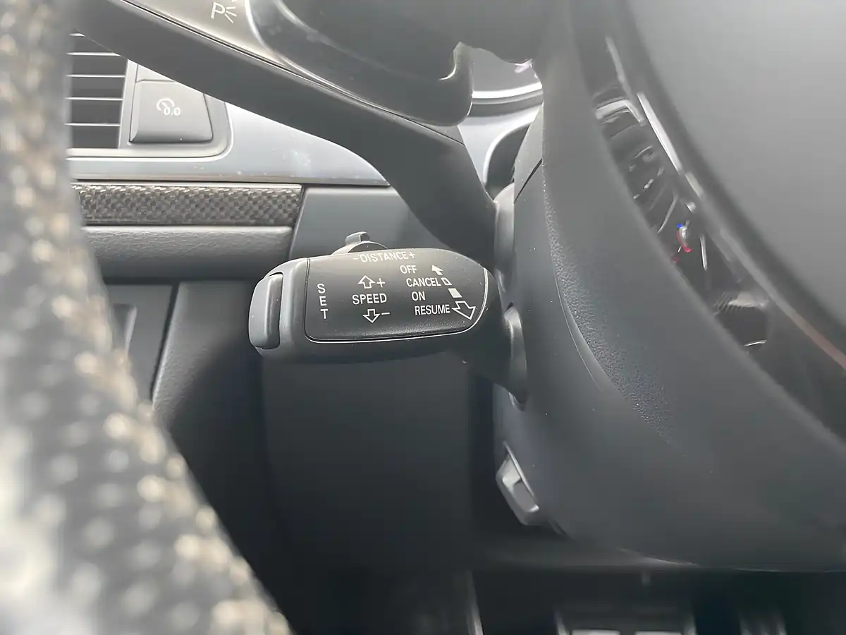 Used 2015 Audi RS6 Avant Black - Interior and Exterior details 16