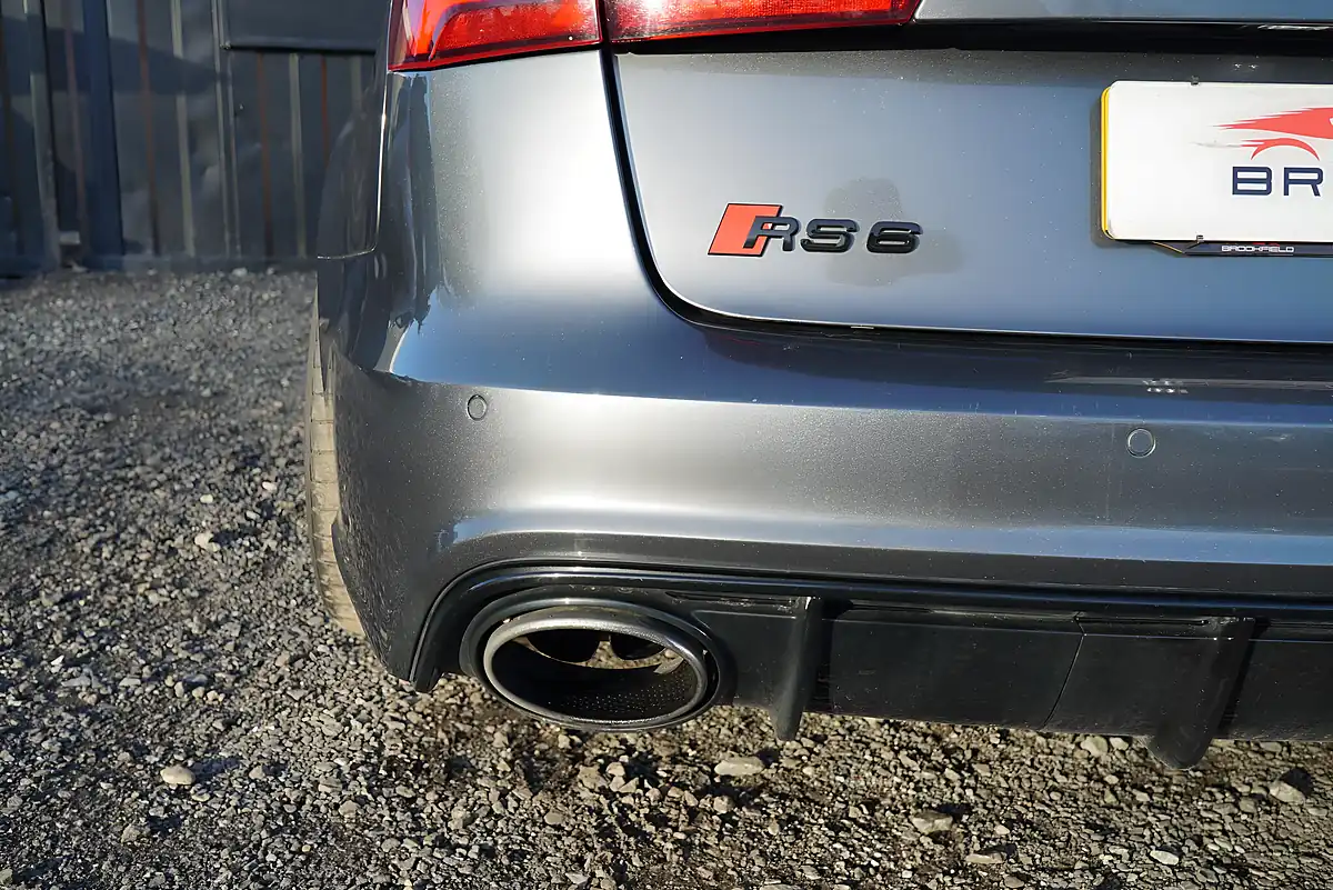 Used 2015 Audi RS6 Avant Grey - Interior and Exterior details 11
